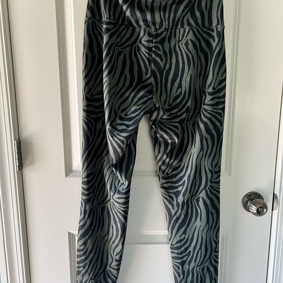 Ruby Ribbon Black and Green Zebra 🦓 Print Leggings - Picture 3 of 5